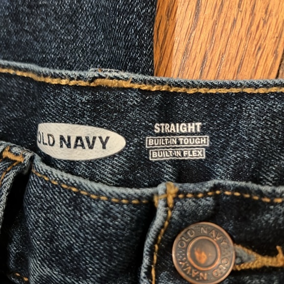 Old Navy jeans built in tough flex great condition 30 w 32 l - Picture 2 of 6